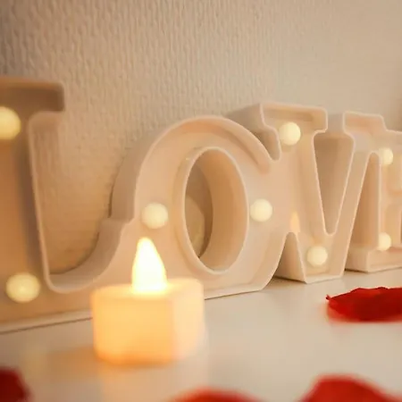 Apartment Les Bulles Medievales - Escape Game Erotique Et Romantique - Jaccuzi Et Sauna