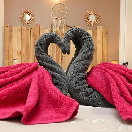 Appartement Les Bulles Medievales - Jaccuzi Et Sauna *