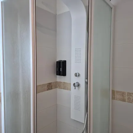 Les Bulles Medievales - Jaccuzi Et Sauna Appartement