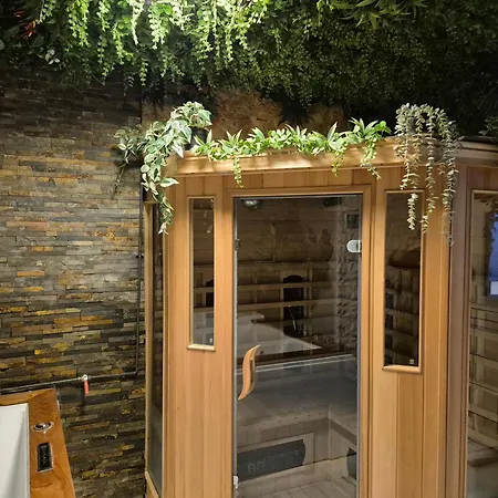 Apartment Les Bulles Medievales - Escape Game Erotique Et Romantique - Jaccuzi Et Sauna